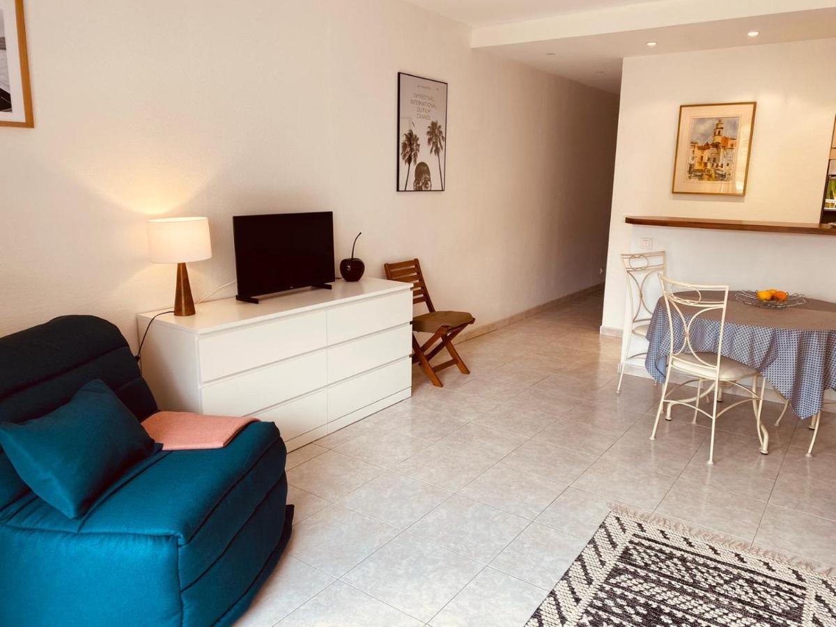 Mon2-studio Spacieux Centre Apartment *